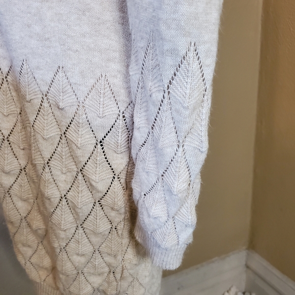 Por La Cara Size Medium Nude Sweater Cardigan. - Picture 5 of 9